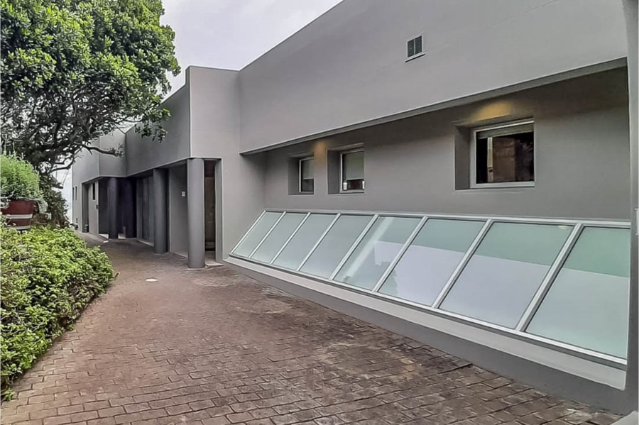 5 Bedroom Property for Sale in Kingfisher Creek Western Cape